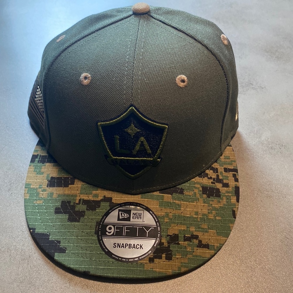 Camo New Era La Galaxy SnapBack Adjustable Hat. 9Fifty